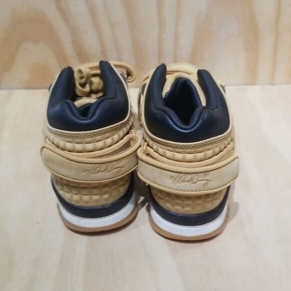 NIKE AIR TR. V. CRUZ GYM WHEAT Mens sz 8 / Wmn's sz 9 1/2 RED-BLACK-SAIL - Picture 4 of 9